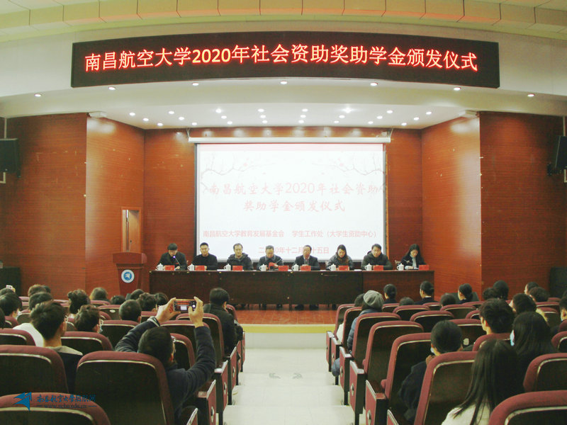 c2b944e036484adf82aa03eae89fac98.jpg