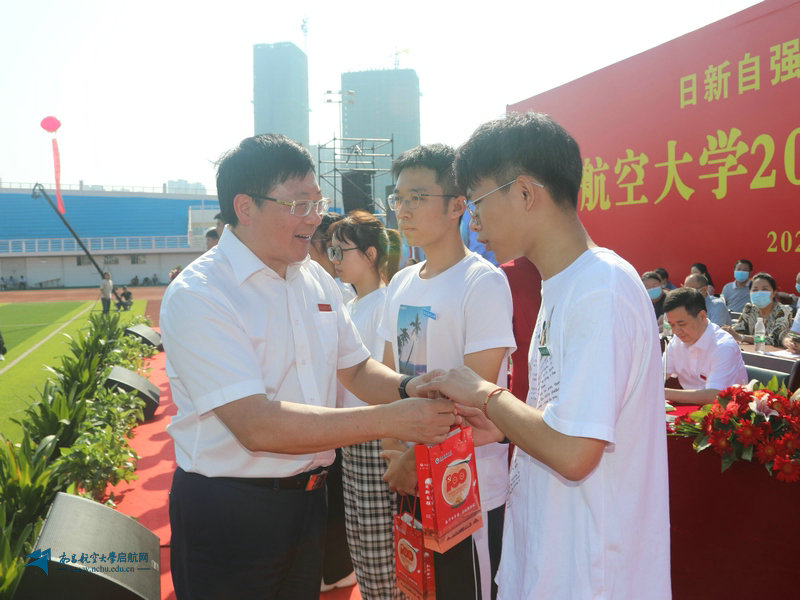 8c4fd098e57f4fb0879633a39a909bcd.jpg