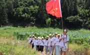 追光步履不停止，青春践行敢担当