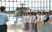 探索航空奥秘 点燃强国梦想 ——资溪二中学子来校开展逐梦航空航天之旅